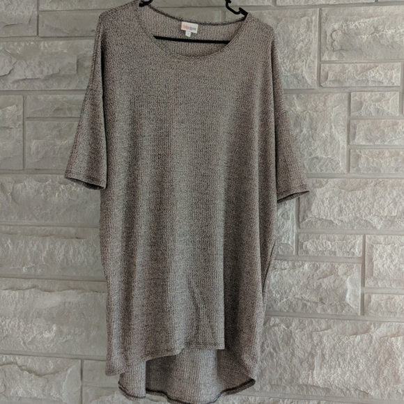 LuLaRoe Tops - Lularoe Silver/grey Irma